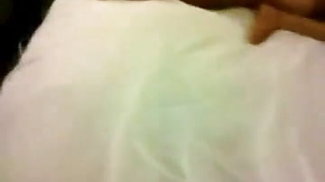 मैंने चश्मे में एक मजबूत लिंग की जांच सेक्सी मूवी हिंदी इंग्लिश की और एक दोस्त को घर का बना दिया