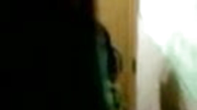 मालिश इंग्लिश हिंदी सेक्स मूवी करने वाले को साफ-सुथरे स्तन पसंद थे और उसने ग्राहक को सेक्स के लिए तलाक दे दिया