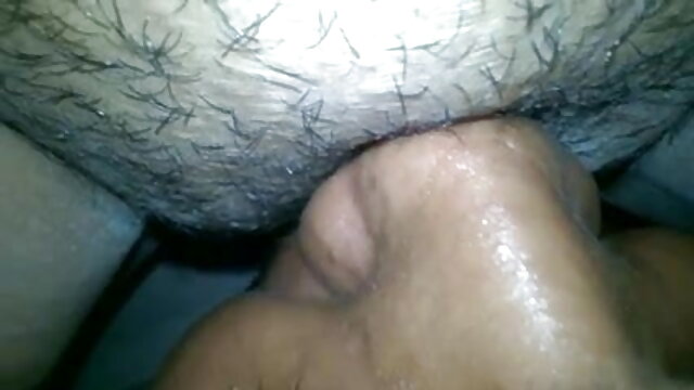 रसोई में Milf pussies सेक्सी वीडियो इंग्लिश मूवी पीसते हैं